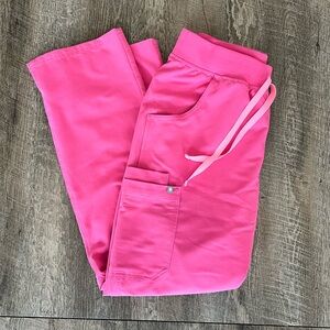 Figs F Cancer pink. Cade cargo Medium.